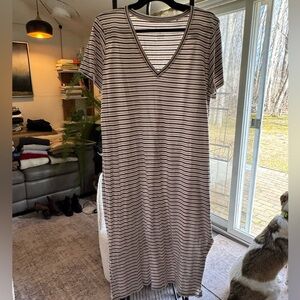 Striped V-Neck Midi T-shirt Dress in Cream and Black